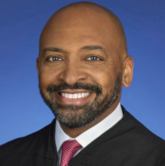 EdKrassen's tweet image. BREAKING: Donald Trump’s lawsuit against the WSJ for publishing his alleged letter to Jeffrey Epstein has been assigned to US District Judge Darrin P. Gayles who was an Obama appointee.
This is exactly what Trump wanted. Now he can blame an Obama judge for why his frivolous…