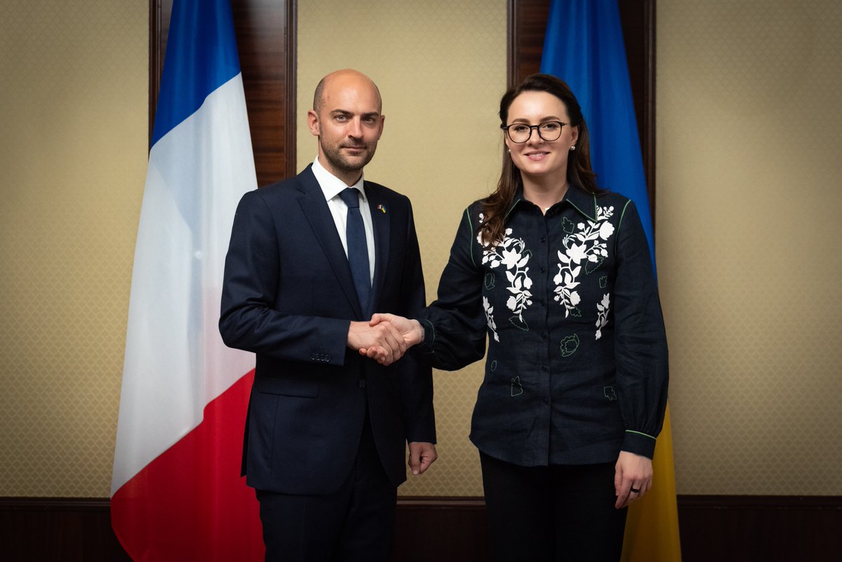 Svyrydenko_Y's tweet image. France continues to step up—advancing both immediate military support and long-term economic cooperation with Ukraine.
Today in Kyiv, I held a working meeting with Jean-Noël Barrot, Minister for Europe and Foreign Affairs of France.
We discussed military assistance, joint…