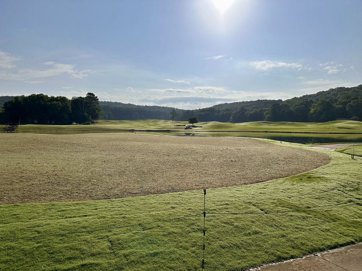 bergingolf's tweet image. Ready to mow “the merger” at Barnsley Resort! The contours are beginning to come to life.