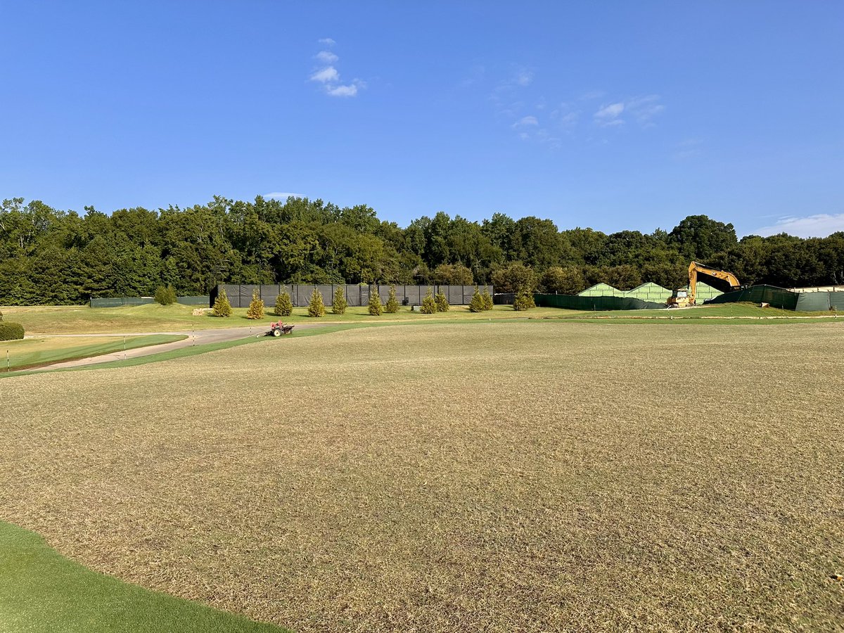 bergingolf's tweet image. Ready to mow “the merger” at Barnsley Resort! The contours are beginning to come to life.