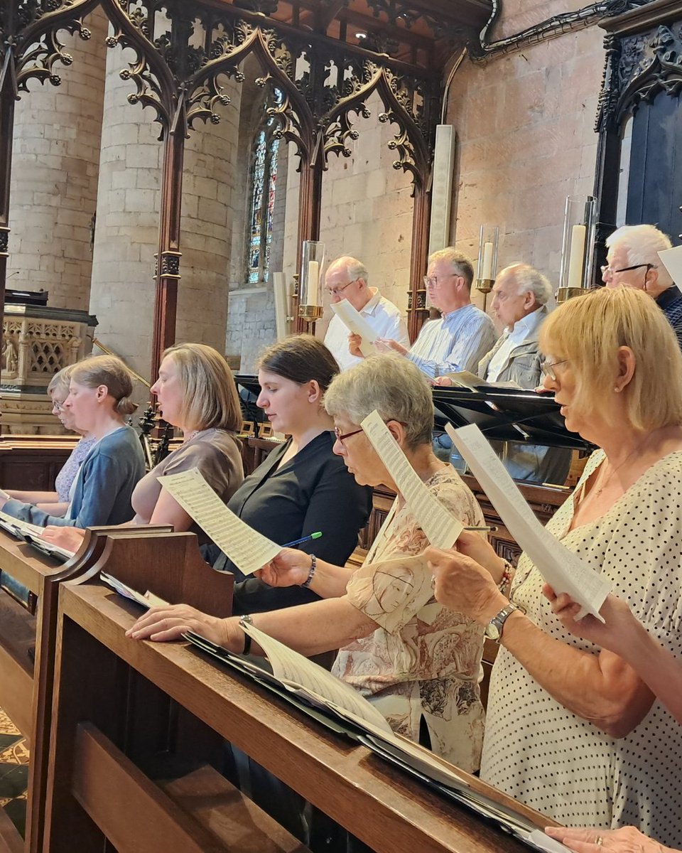 RSCMCentre's tweet image. RSCM Voices West sang in the beautiful setting of Tewkesbury Abbey on Saturday
If you'd like to expand your repertoire, learn new skills & be inspired by singing with others in spectacular spaces, why not join one of our regional choirs?
rscm.org.uk/learn-with-us/…