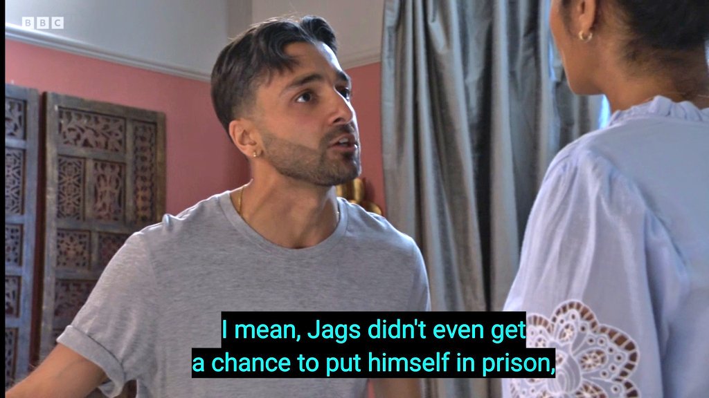 lasagneinmyshoe's tweet image. Heartwarming to see Eve comfort Suki after Suki smacked Vinny in the face for listing the many many ways she has abusively controlled her childrens lives over the last 30+ years (Nish was in prison for MOST of it you simply can not blame him)
#brave #narcissistparent #EastEnders