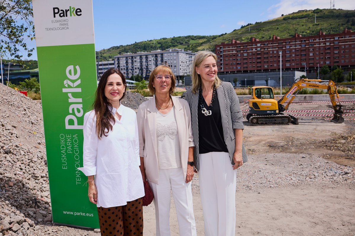 PVasco_EuskoL's tweet image. Eusko Legebiltzarreko presidentea Bilbao Campusa aurkezteko ekitaldira joan da
➡️legebiltzarra.eus/portal/eu/web/…
La presidenta del @PVasco_EuskoL asiste al acto de presentación de #BilbaoCampus
@Bizkaia @Gob_eus @ParkeEuskadi @bilbao_udala
➡️legebiltzarra.eus/portal/es/web/…
