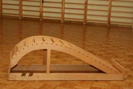 OneSeaElephant's tweet image. Bought one of those contraptions to correct my posture.
Discovered that my posture is just MANGLED. Attempting to just lie down on this is yet impossible and the different muscle spasm, bone cracks and limitations are unreal. All from a sedentary, desktop pc abundant lifestyle.