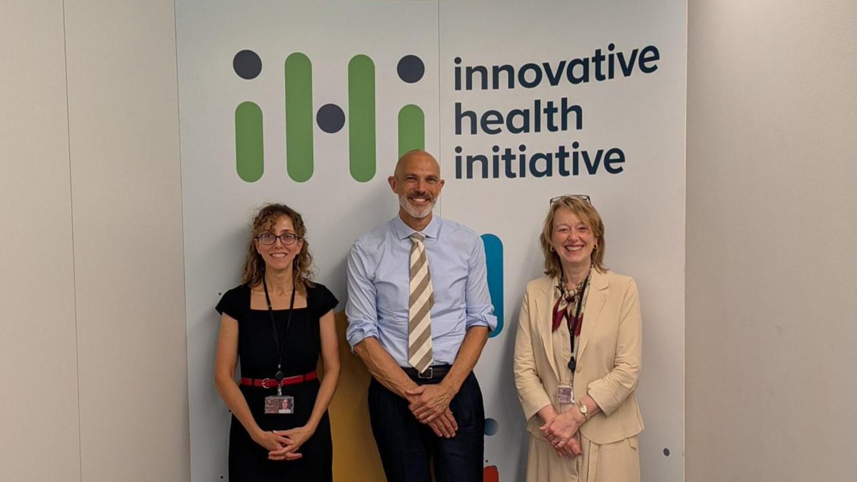 eular_org's tweet image. 📢EULAR Advocacy recently met with @IHIEurope Director Dr. Niklas Blomberg to explore closer collaboration on R&I. EULAR is part of AutoPiX, an IHI-funded project using advanced imaging to improve diagnosis & personalised care in rheumatic diseases.
#Rheumatology