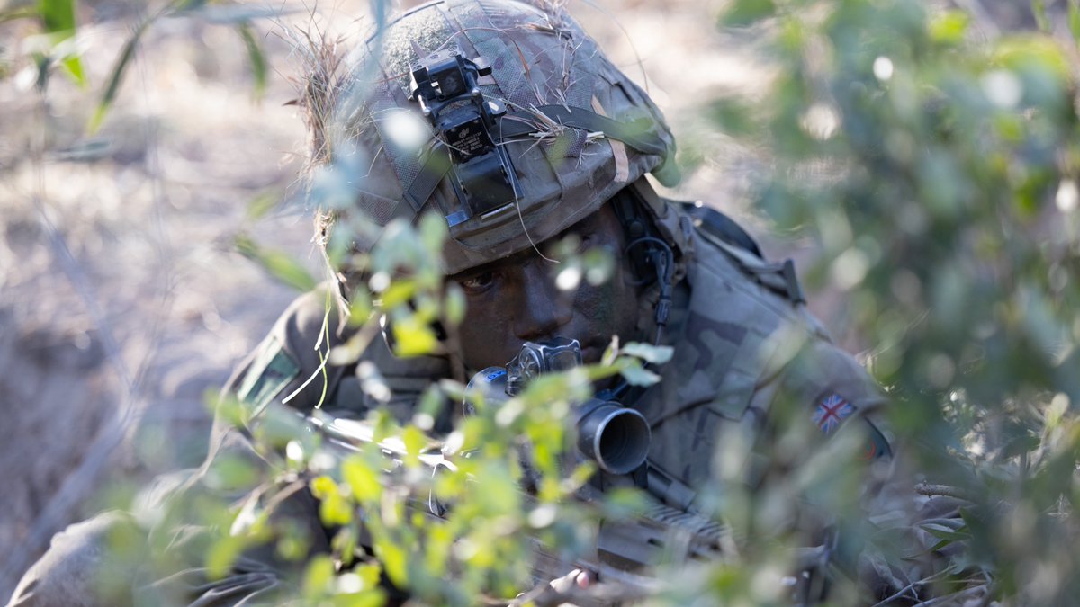 DefenceOps's tweet image. โ๏ธ1 RGR are in ๐ฆ๐บ for #OpHIGHMAST, bringing precision, power & partnership to @TalismanSabre
๐Across the Indo-Pacific, the @BritishArmy Gurkhas prove: small team, big impact.
๐คTraining with @DefenceAust strengthens UK-AUS ties & rapid deployment ability in the Indo-Pacific.