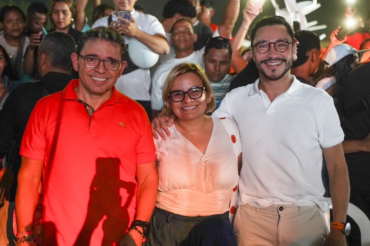 mmarguiguerra's tweet image. Me siento profundamente orgullosa de hacer parte de Fuerza Ciudadana 🧡 un proyecto político que ha demostrado con hechos su compromiso real por transformar el Magdalena.
.
Bajo el liderazgo visionario de Carlos Eduardo Caicedo Omar @carlosecaicedo y la gestión firme y decidida…