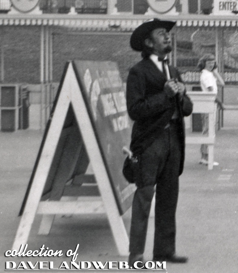 davelandweb's tweet photo. #BlackBart circa 1956: https://t.co/PhNmLGpCRI https://t.co/K96NeNesJM