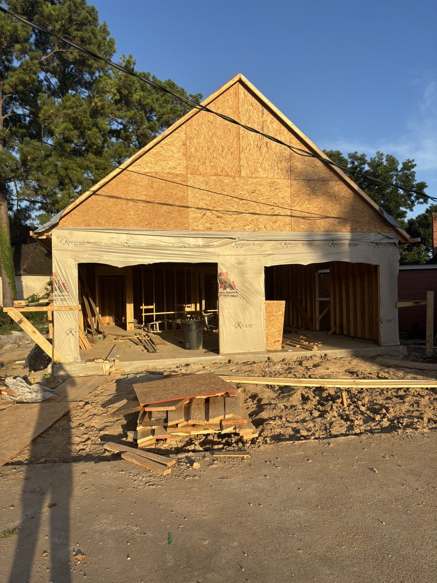 MLRJRConstr's tweet photo. More progress on the Crowley project!

#mlrjrconstructionllc #luxuryhomes #contractor #residentialconstruction #luxuryhomebuilder #luxuryhomebuilders #luxuryhomedesign #louisiana #louisianahomes #louisianaluxuryhomes #louisianaconstruction https://t.co/1PPDXA5H0O