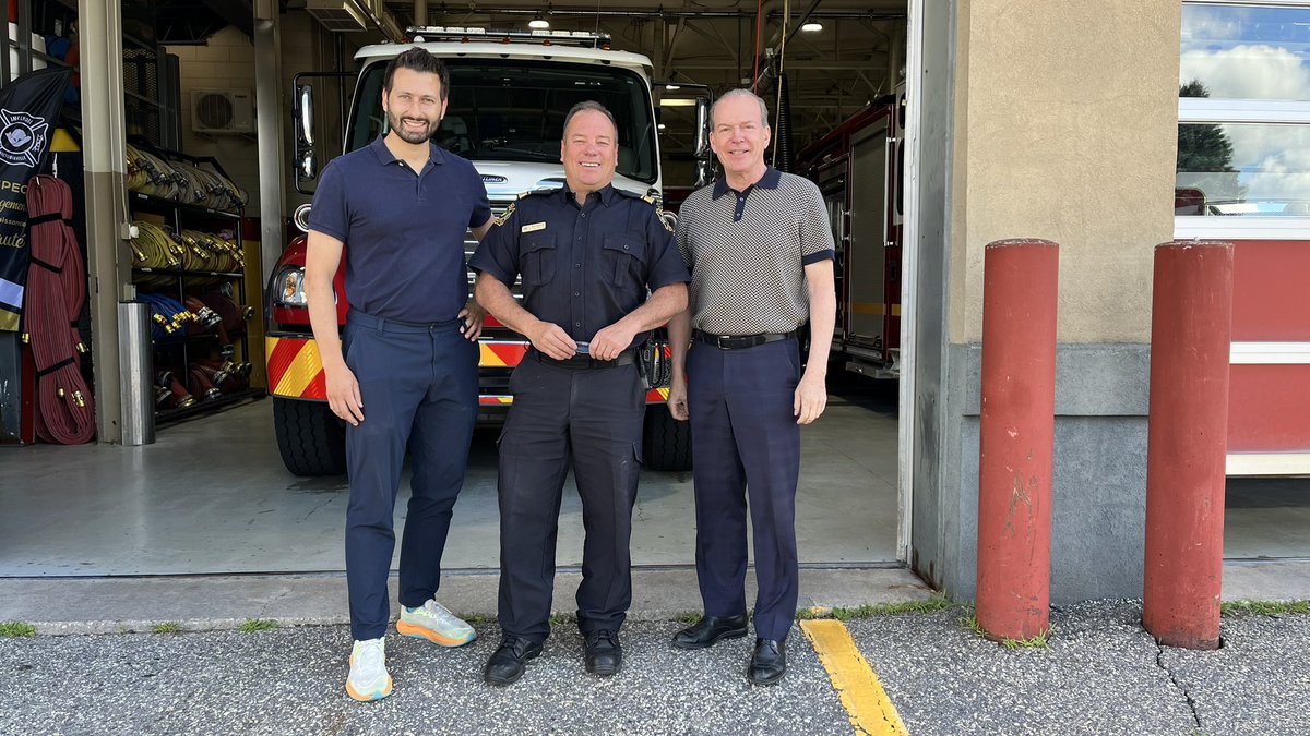 KevenBrasseur's tweet image. Ce matin, j’ai eu le plaisir de visiter le poste de pompiers de Victoriaville en compagnie du député de Richmond, André Bachand. Merci pour l’accueil chaleureux et pour votre travail essentiel au service de notre communauté 🚒🩵 #CAQ #arthabaskalerable