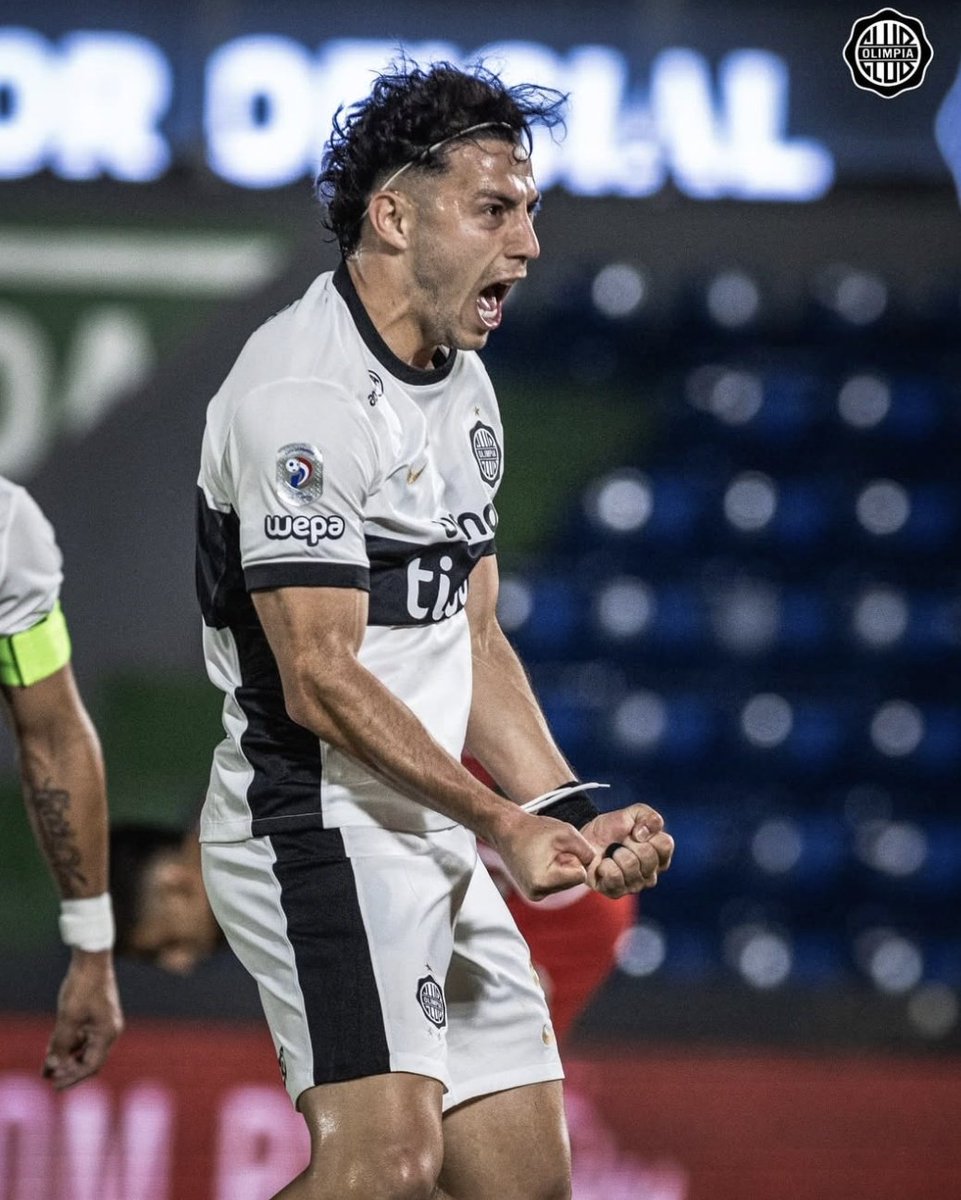 Qué mala suerte 

Sebastián Ferreira sufrió una fractura del quinto metatarsiano y viajará a São Paulo para hacerse pruebas. Como mínimo, 2 meses afuera de las canchas.

Si hay operación, se puede perder el semestre.

Vía: <a href="/BrunoPont/">Bruno Pont</a>