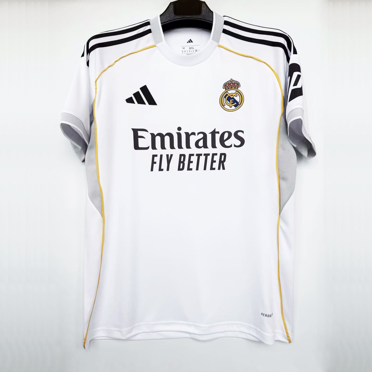 SORTEO 💣

Oye <a href="/grok/">Grok</a> escoge un usuario aleatorio entre todos aquellos que me sigan a mi y a <a href="/BoutiqueSports_/">Mundo Sports ⚽👕</a> y que den RT a este tuit. Para ganar una camiseta del Real Madrid para el Domingo 27 de Julio.

Etiquetar a 1 amigo para doble participación. 💪