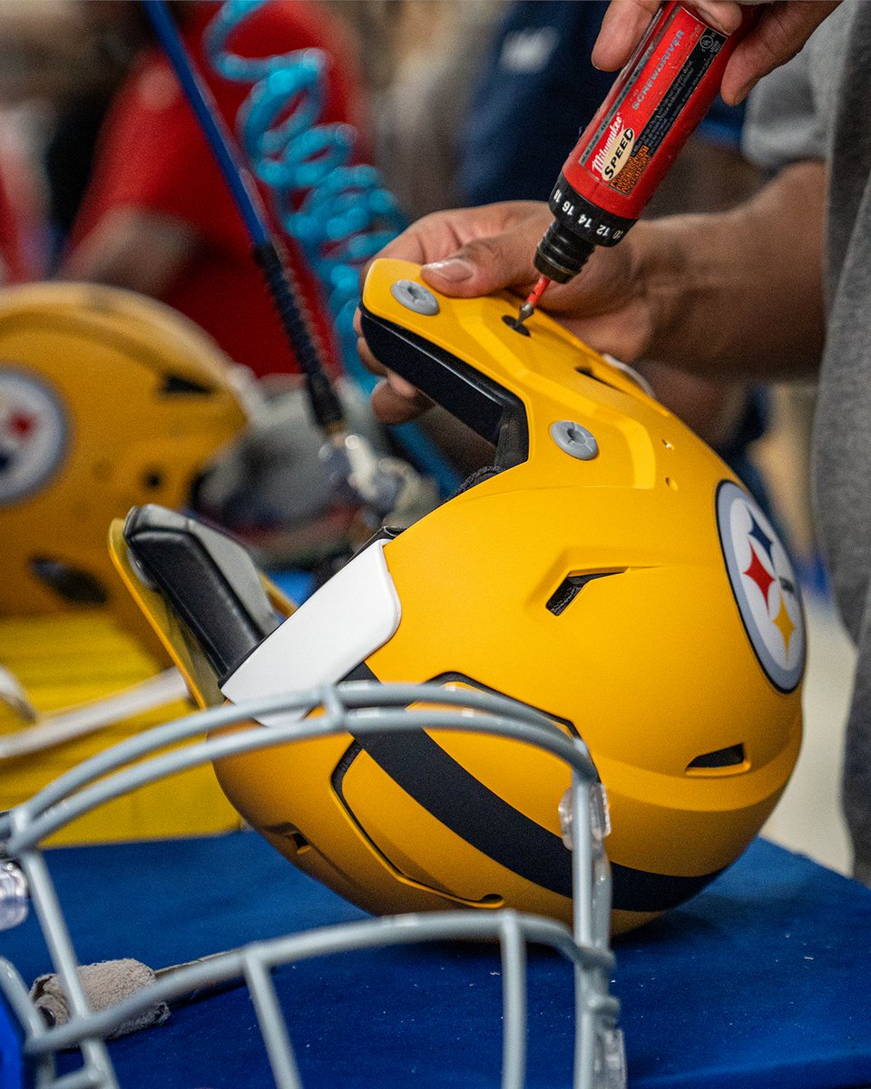 Riddell Sports tweet media