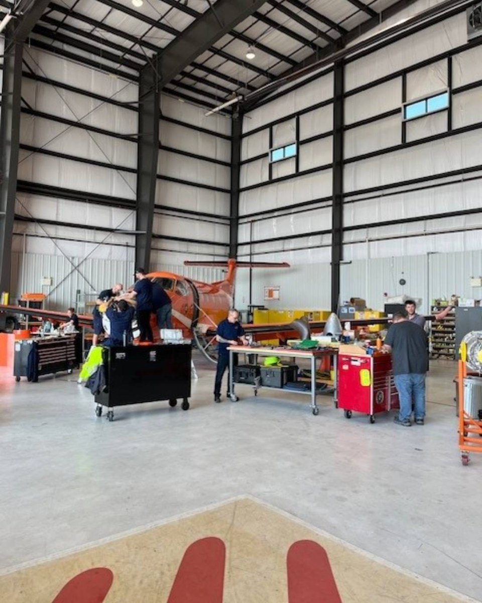 Ornge's tweet image. Our dedicated AMEs in Thunder Bay are hard at work on a GRXH engine change.
An engine change typically takes between three and four days to complete. The engines on the #PC12 are PT6A-67P, and their overhaul interval is 4,500 hours.
#pilatus #AircraftMaintenanceEngineer