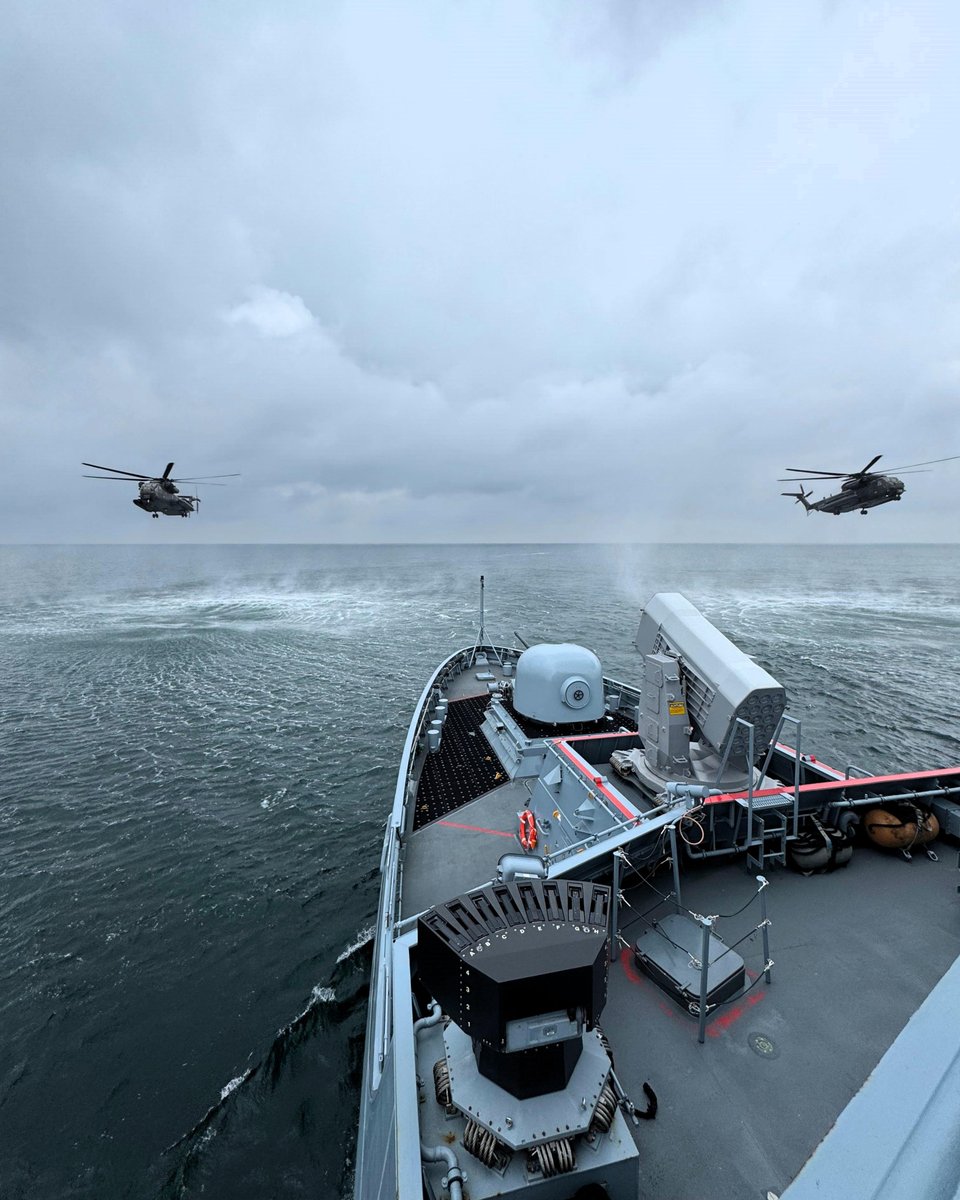 NATO_MARCOM's tweet image. SNMG1 ship FGS Braunschweig (F260) ๐ฉ๐ช coordinated with German Air Force assets to test jamming tactics vs. coastal Surface-to-Air Missile systems in the Bay of Kiel. #WeAreNATO