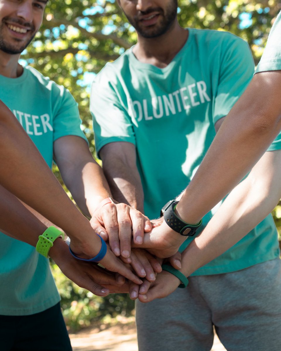 BrainWiseMedia's tweet image. Volunteering could be a vital prescription for loneliness. Volunteering isn’t just about helping others—it creates meaningful social engagement &amp;amp; reduces feelings of isolation. Recommending volunteering could be a powerful and underutilized intervention.

brainwisemedia.com/how-to-stop-th…
