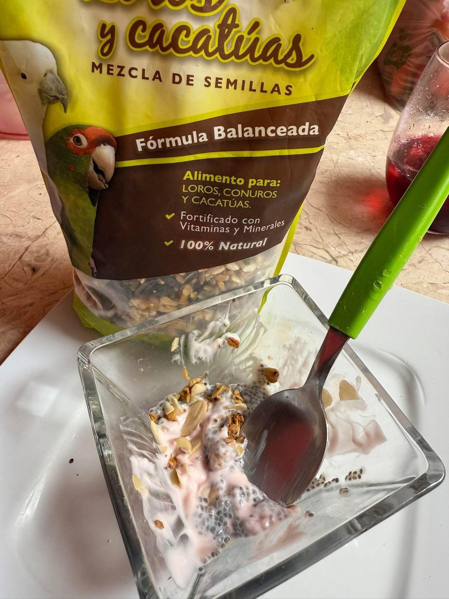 _elrob's tweet image. Y yo pensando que era granola.