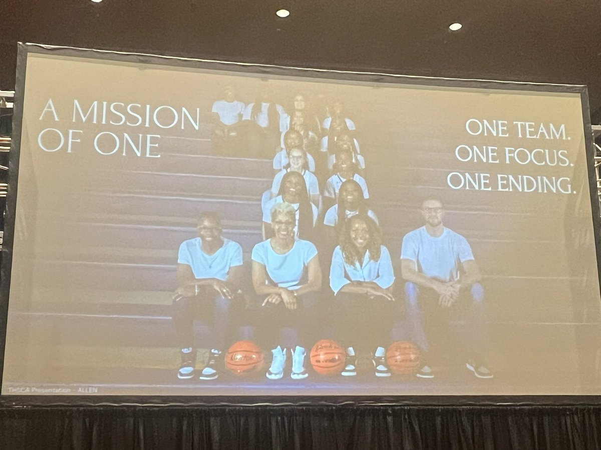 Dr_CNKiser's tweet image. What an amazing and engaging presentation by the @RyanGirlsBball staff! If you slept in, you missed out!