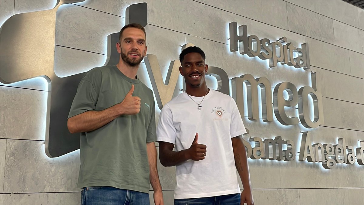alvaritomfs's tweet image. ‼️ Pau López y Junior Firpo pasan el reconocimiento médico con el Betis @eldesmarque_rbb eldesmarque.com/futbol/real-be…