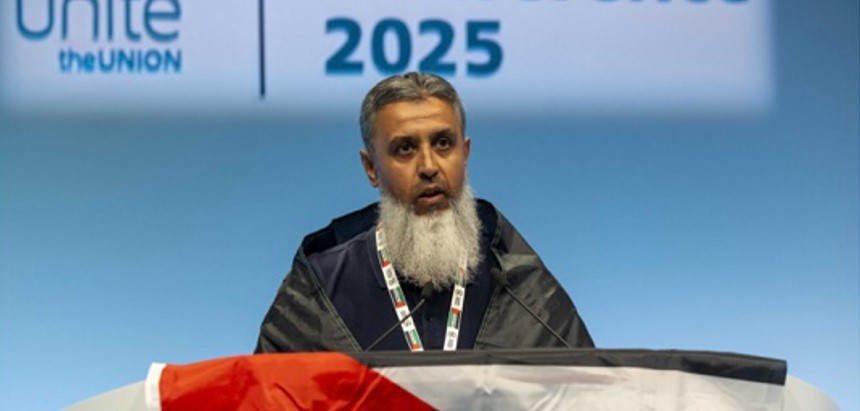 LeftHorizons's tweet image. Palestinian delegate’s devastating speech at Unite conference.
Being someone who has travelled to Gaza and the West Bank on six occasions, and someone who HAD family living inside Gaza...
left-horizons.com/2025/07/21/pal…