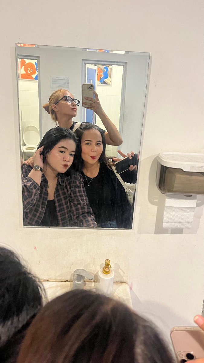 nicotinaddict3d's tweet image. @rika_ulee