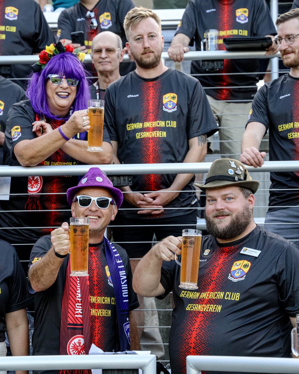 loucityfc's tweet image. The Germans are making their way 🔙 to Louisville!
We’re set to host @Bundesliga_DE’s @Eintracht just 𝙊𝙉𝙀 𝙒𝙀𝙀𝙆 from today 🤩
Get your tickets 𝙉𝙊𝙒 🎟️ loucity.com/frankfurt/