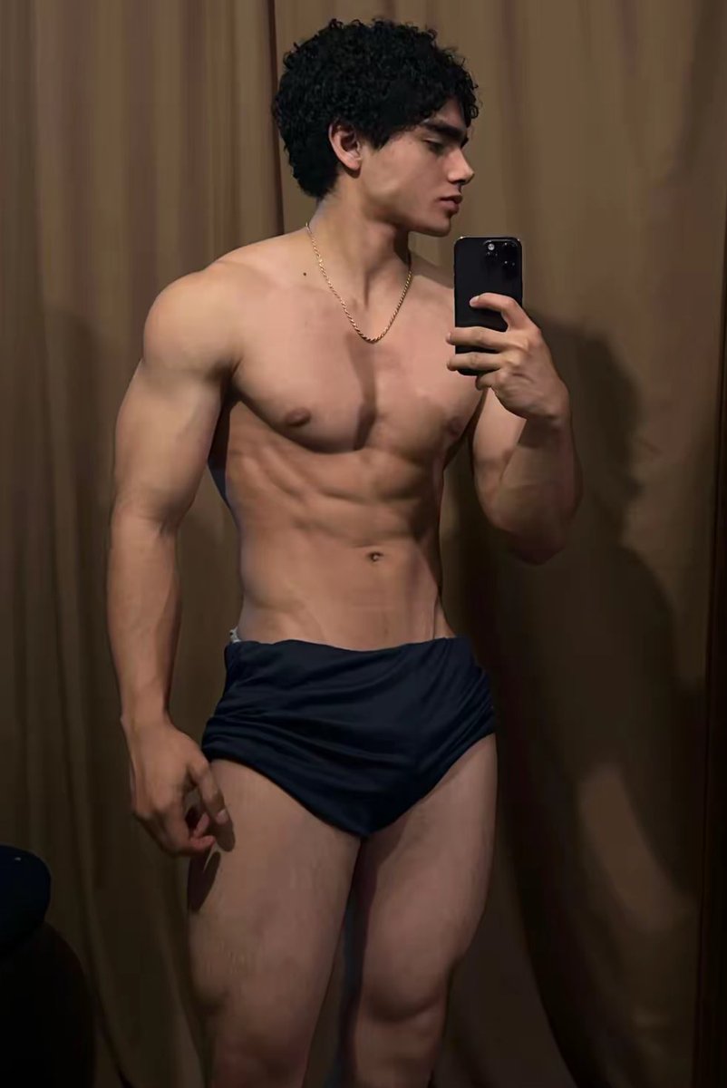 Hombreshot2's tweet photo. Disfruta del mejor contenido de heteros y colagenos en mi grupo de Telegram 🤤🤤🤤, que esperas para unirte??!!!! 🔥🔥🔥 https://t.co/4Hzhjon2Bt https://t.co/Jg9huD4vaO