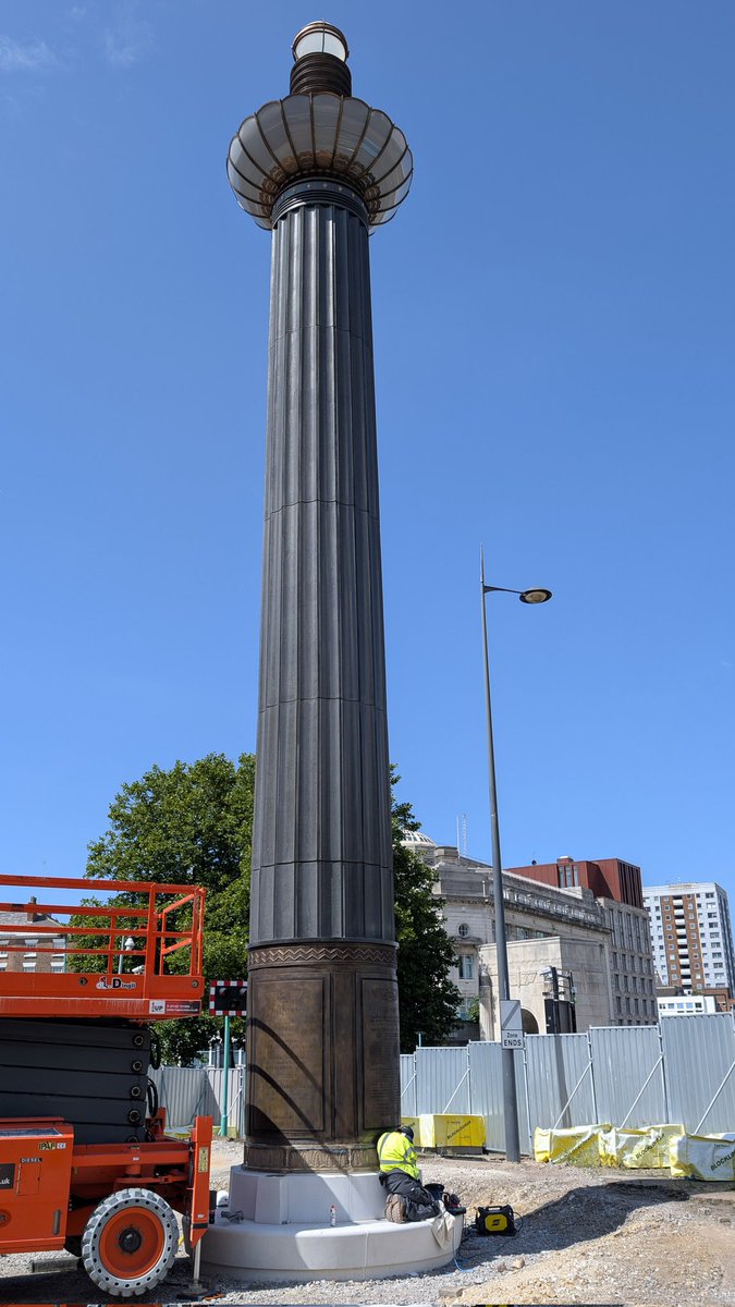 LiverpoolVista's tweet image. Queensway Tunnel monument at the Liverpool entrance.