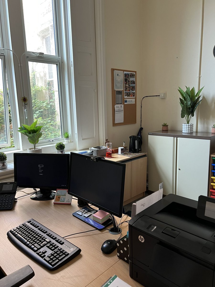 alexeades1's tweet image. So pleased I spent time clearing and cleaning my office for next term. Lovely to have Charlotte with me too ❤️
