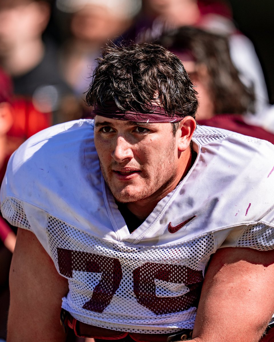 HokiesFB's tweet image. Happy Birthday S/O to Offensive Lineman Johnny Garrett π
#ThisIsHome | #TeamOverMe