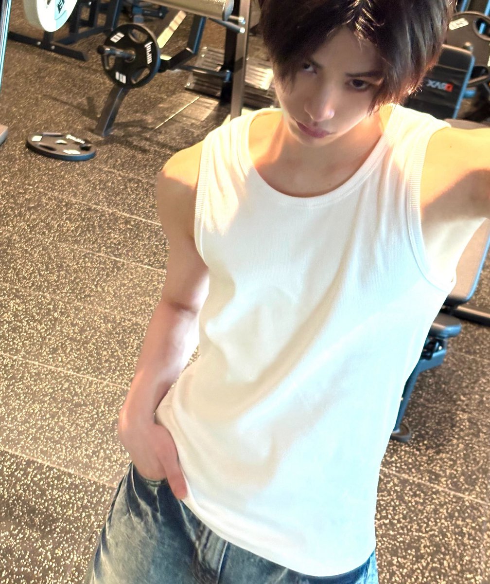 810arts's tweet image. EXCUSE ME??????????