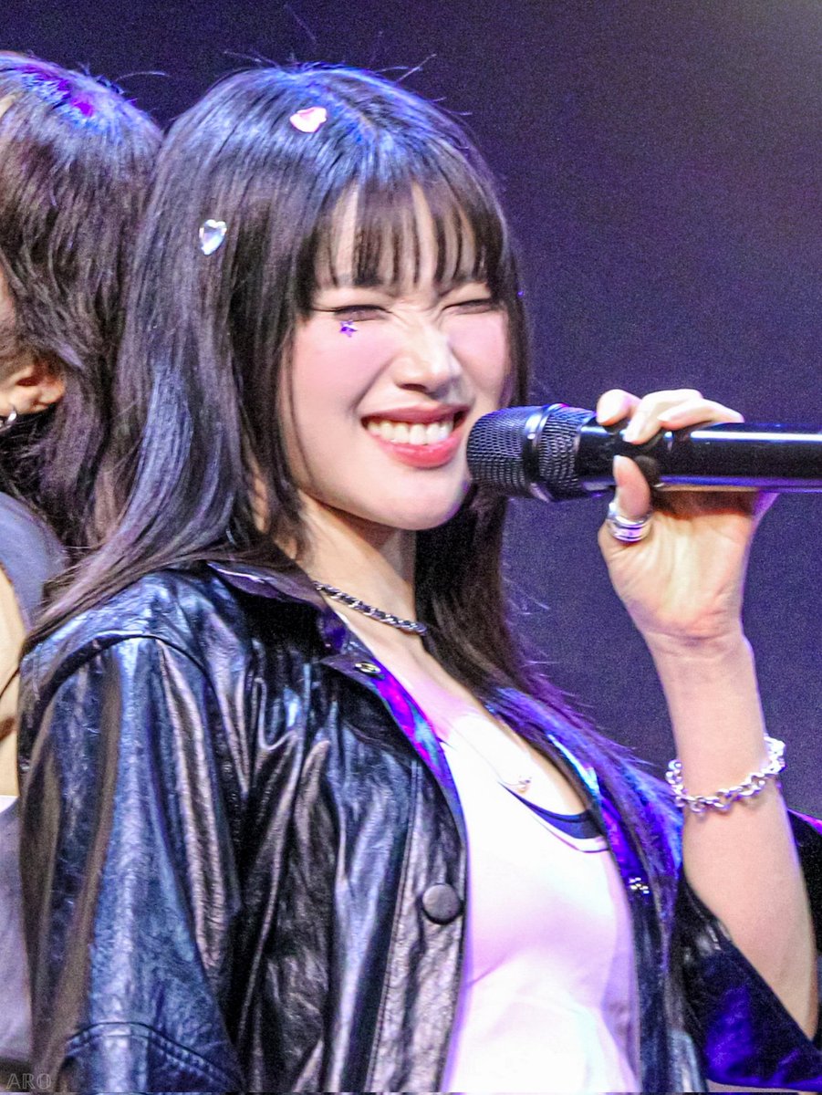 aro_photo's tweet photo. 250721 웨이스티드 콘서트🎤

#김수연 https://t.co/wtMtASPsMh