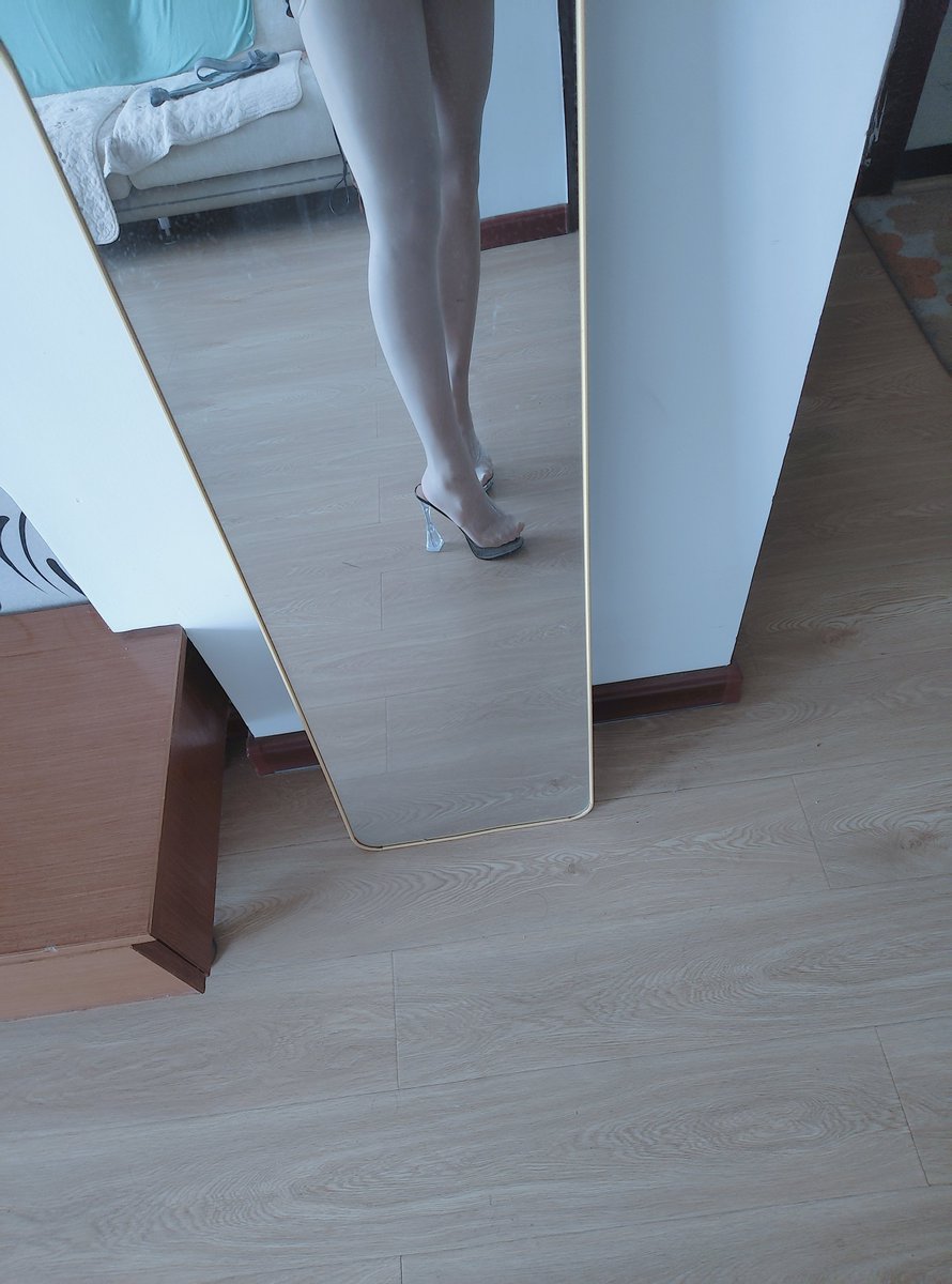 这种高跟我是真的喜欢，跟高又烧
#伪娘 #男の娘 #femboy