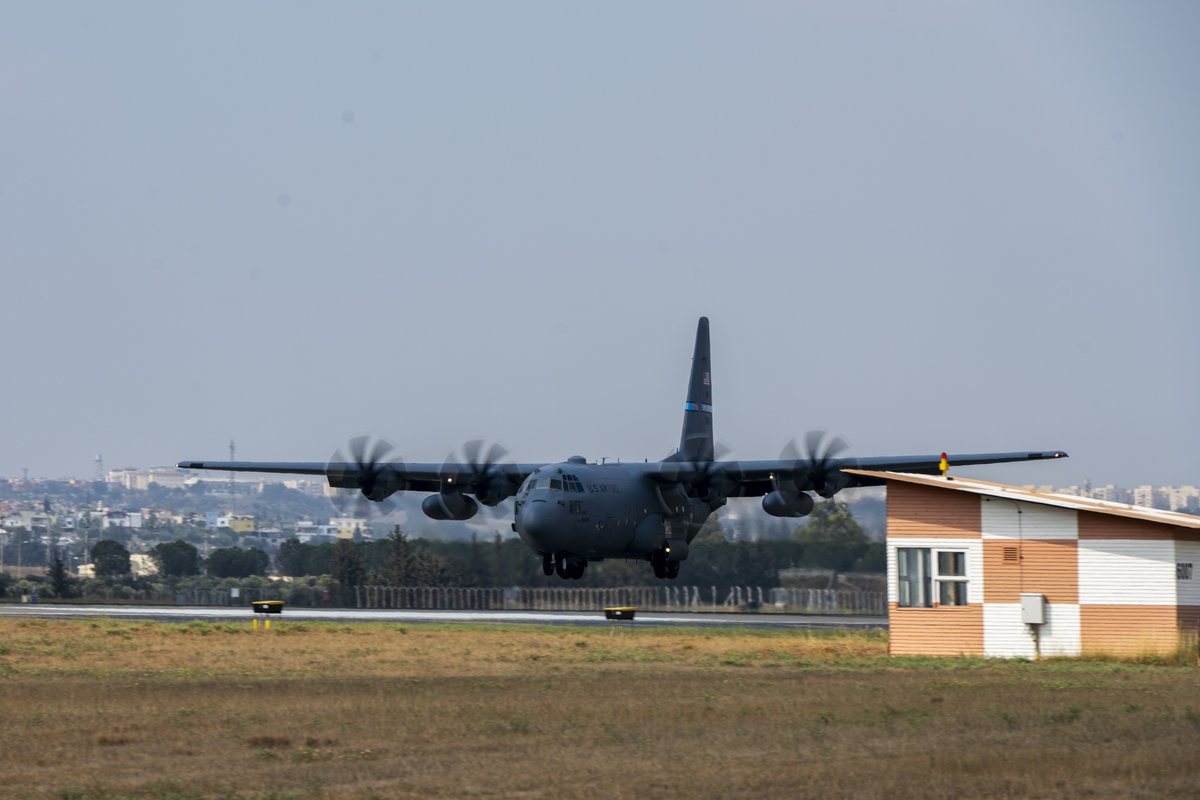 USArmyEURAF's tweet image. 💥 Agile Spirit 25 HAS LANDED! 💥 Soldiers & Airmen arrived at Incirlik AB, Türkiye, today to kick off this vital exercise. 💪 Building readiness & strengthening European security through joint training! #ThisisUSAREURAF | #SwordOfFreedom