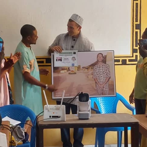 PeaceCorps's tweet image. As Peace Corps Senegal Volunteers wrapped up their 2-year service, the community gathered to celebrate their accomplishments.

Driven by the desire to understand, respect, and work alongside others, these Volunteers created lasting bonds of friendship and appreciation in their…