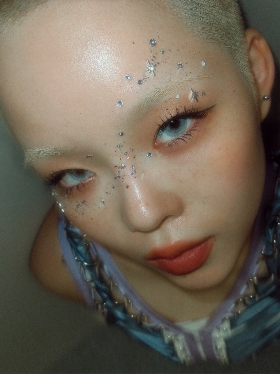 yeahcoconut's tweet image. i can’t believe that she’s real