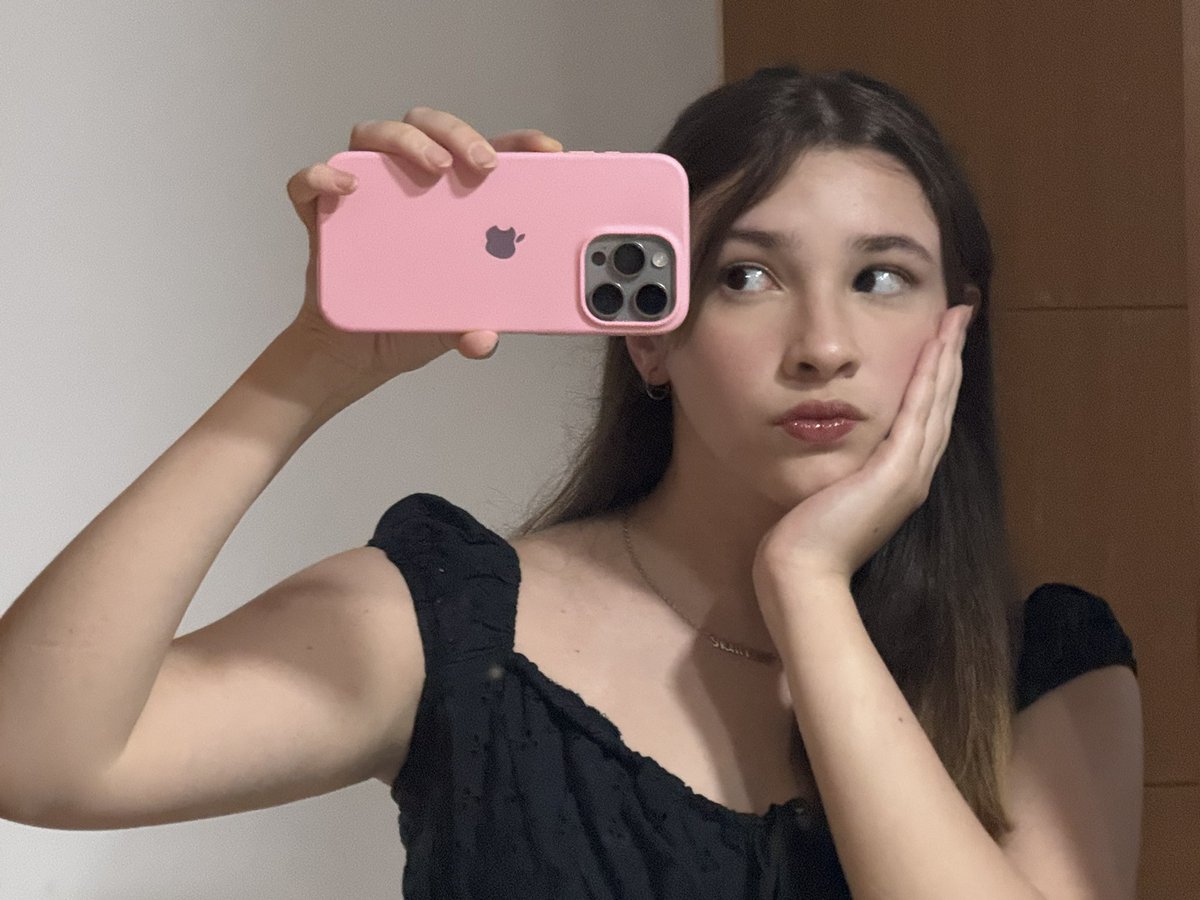 evrmredarthur's tweet image. mirror pics💗
#AMICOSselcaday
#MICOSESday
#agoraummico