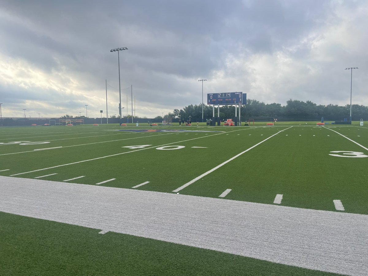 Appreciating Coach Traylor and <a href="/UTSAFTBL/">UTSA Football 🏈</a> hosting an all-access practice with <a href="/THSCAcoaches/">THSCA</a>! #GoBirds #FindingWays #NuggetsEverywhere