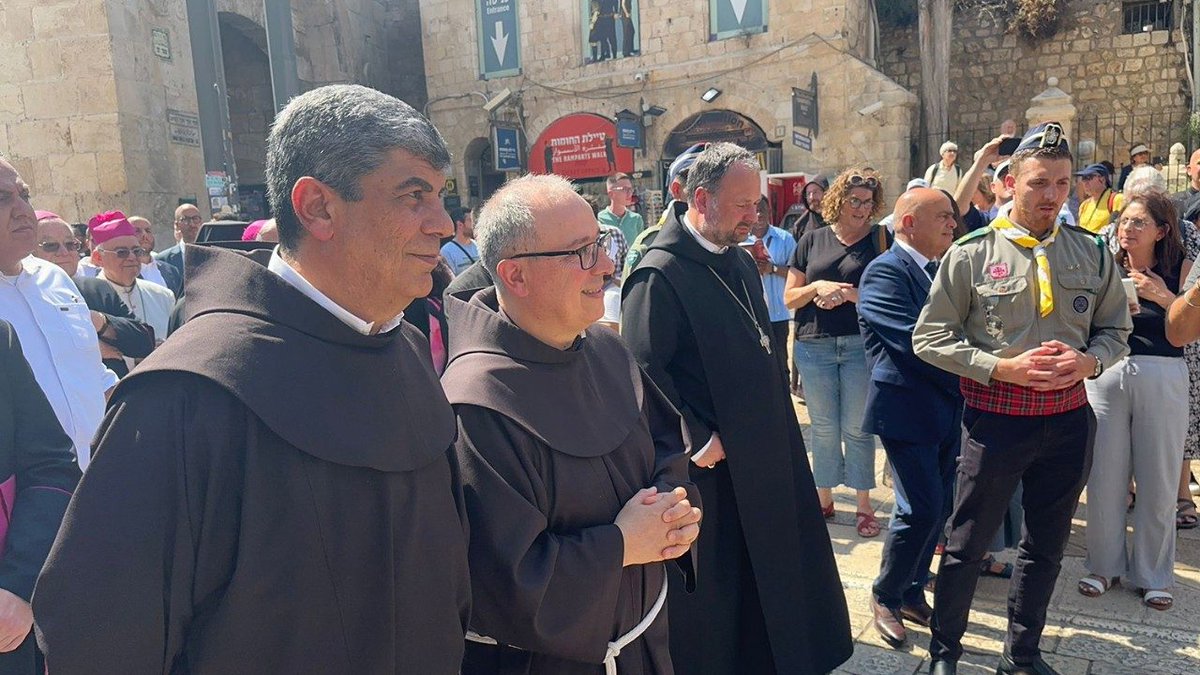 vaticannews_it's tweet image. #Gerusalemme, il nuovo custode Ielpo: senza paure nelle tempeste del mondo. Così il francescano che oggi ha fatto il suo ingresso solenne nella chiesa di San Salvatore
#VaticanNewsIT
Leggi qui ⬇️
shorturl.at/I4RBK