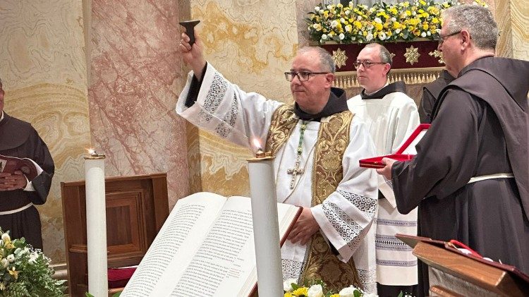 vaticannews_it's tweet image. #Gerusalemme, il nuovo custode Ielpo: senza paure nelle tempeste del mondo. Così il francescano che oggi ha fatto il suo ingresso solenne nella chiesa di San Salvatore
#VaticanNewsIT
Leggi qui ⬇️
shorturl.at/I4RBK