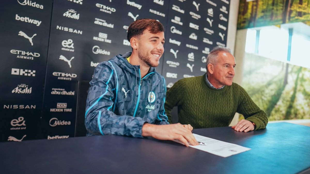 TeamNicoG's tweet image. Despite having interest from several European clubs, Manchester City plan on keeping Nico.

via @TelegraphDucker