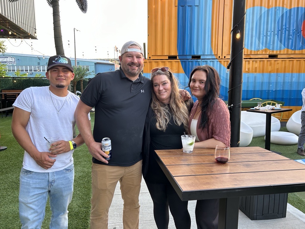 ArchPainting's tweet image. Smiles, games, and a little friendly competition. The Arch Painting team had a company offsite last week where we bonded, laughed, and competed at Urban Wild! Here’s to great people and even better memories! 😊