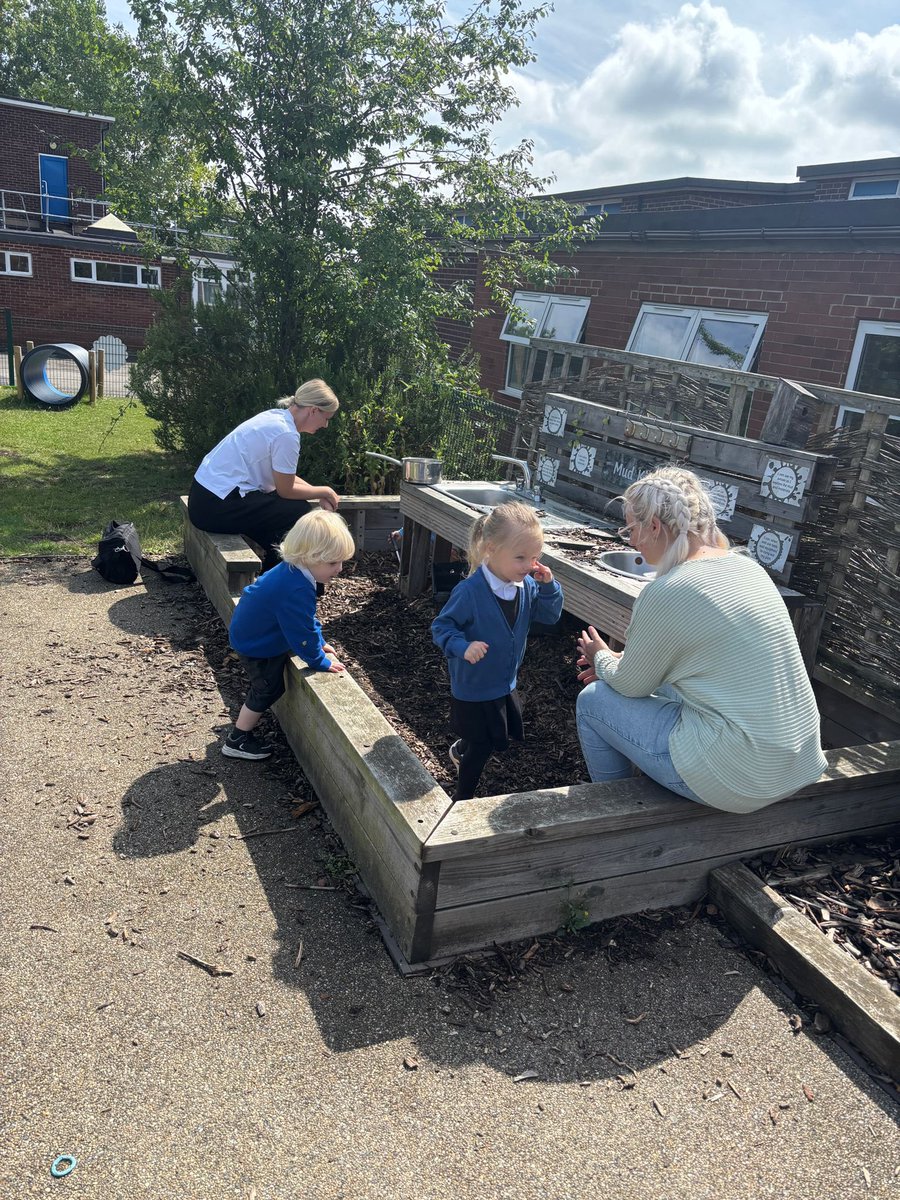 RockinghamJI's tweet image. REY stay and play, our new children and families had a fabulous morning with their parents and adults. A huge thank you to the staff team for creating a beautiful, safe environment for our children to learn and grow. ❤️