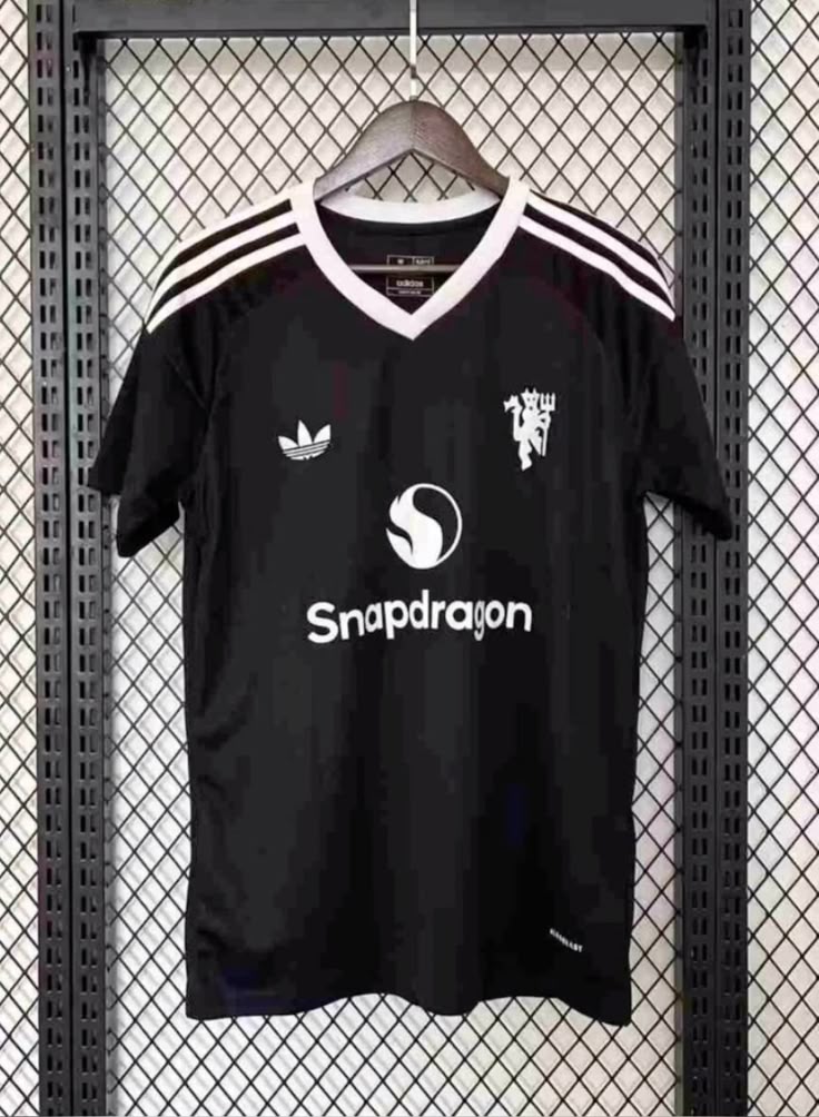 EasyjumyaW's tweet image. The more you look, the more you imagine but not at Easyjumya...get your quality and fresh fanclub jerseys at affordable prices.
DM for price before your size finish 😁