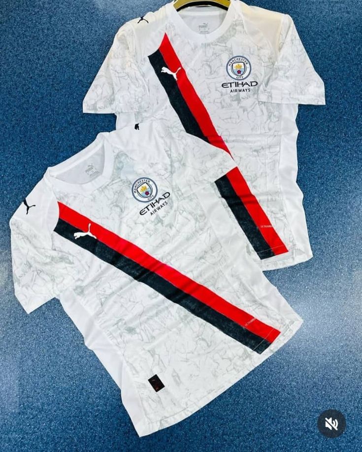 EasyjumyaW's tweet image. The more you look, the more you imagine but not at Easyjumya...get your quality and fresh fanclub jerseys at affordable prices.
DM for price before your size finish 😁
