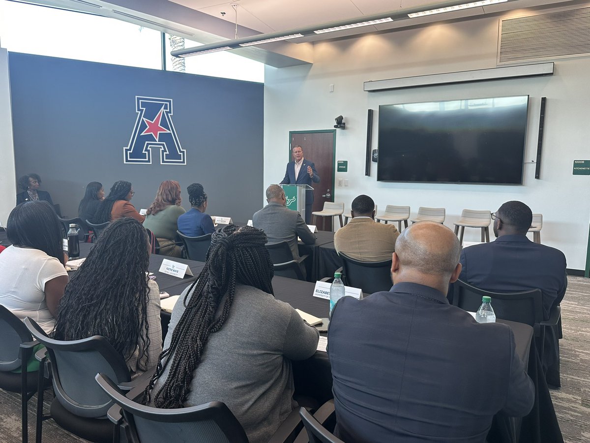StromanJay's tweet image. Last week, @USFAthletics was proud to host the @NCAA’s Dr. Charles Whitcomb Leadership Institute as part of its year-long professional development programming. I was honored to welcome the group, who came from all over the country.
We are grateful to support an initiative that…