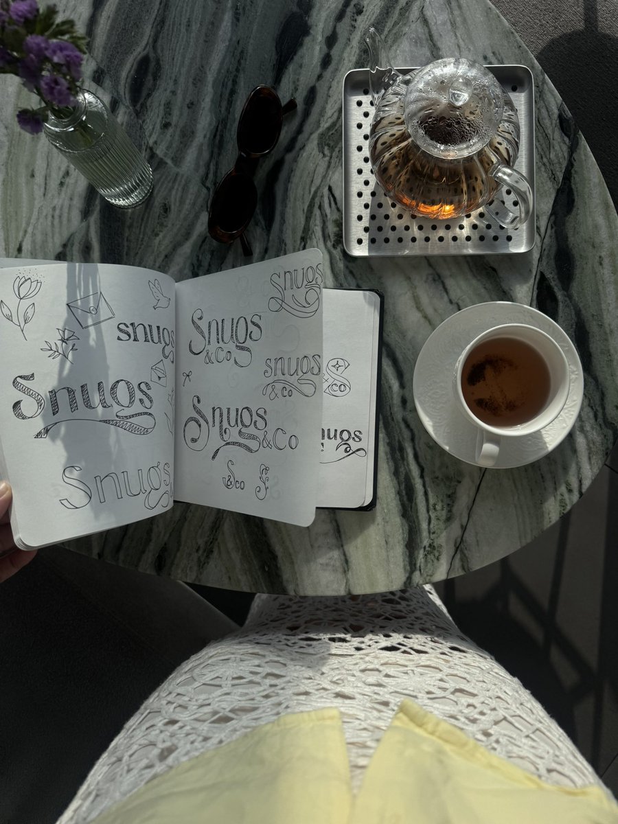 Royaldstudio's tweet image. Logo concept sketches for “Snugs &amp;amp; Co.”