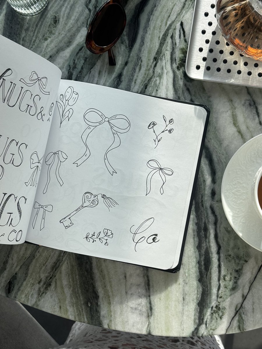 Royaldstudio's tweet image. Logo concept sketches for “Snugs &amp;amp; Co.”