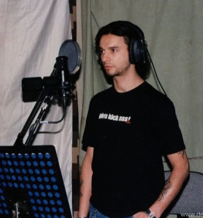 archamation's tweet image. just finished cropping my girls kick ass shirt, ultra dave gahan i’m coming for your brand