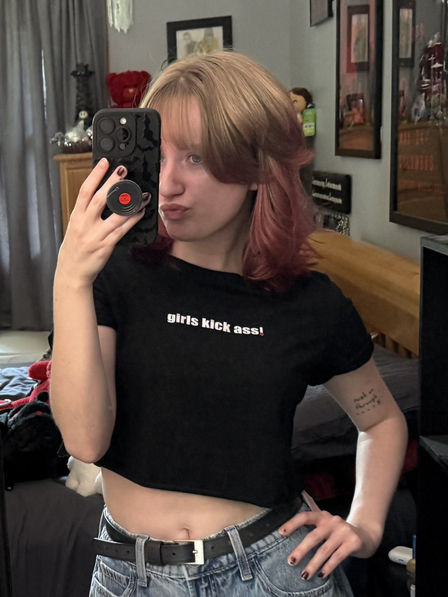 archamation's tweet image. just finished cropping my girls kick ass shirt, ultra dave gahan i’m coming for your brand